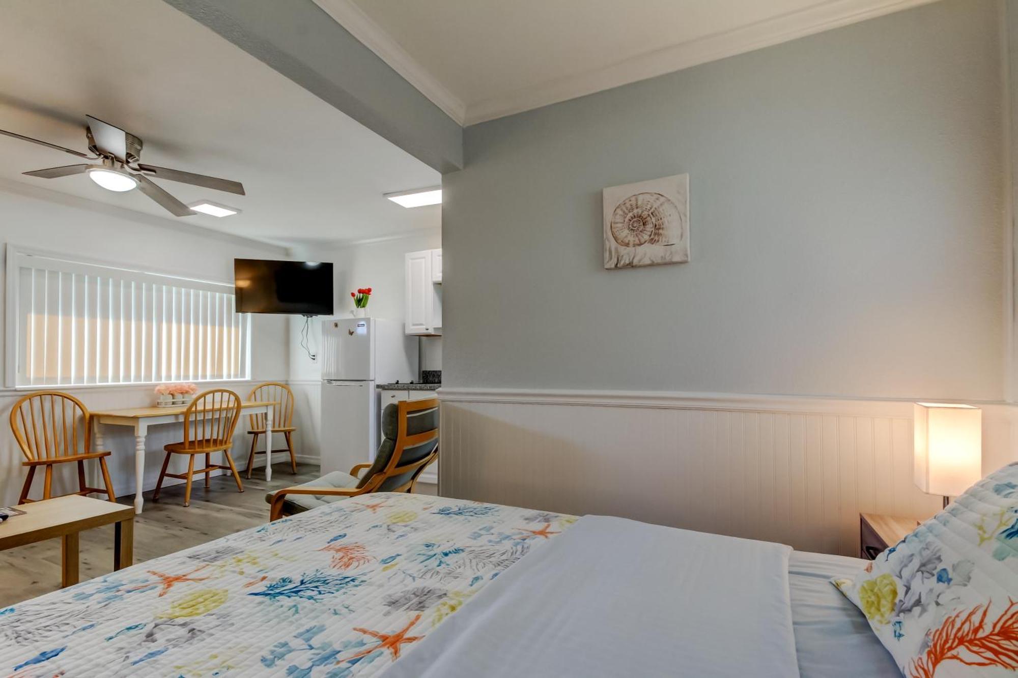 Carousel -redington Shores Motel