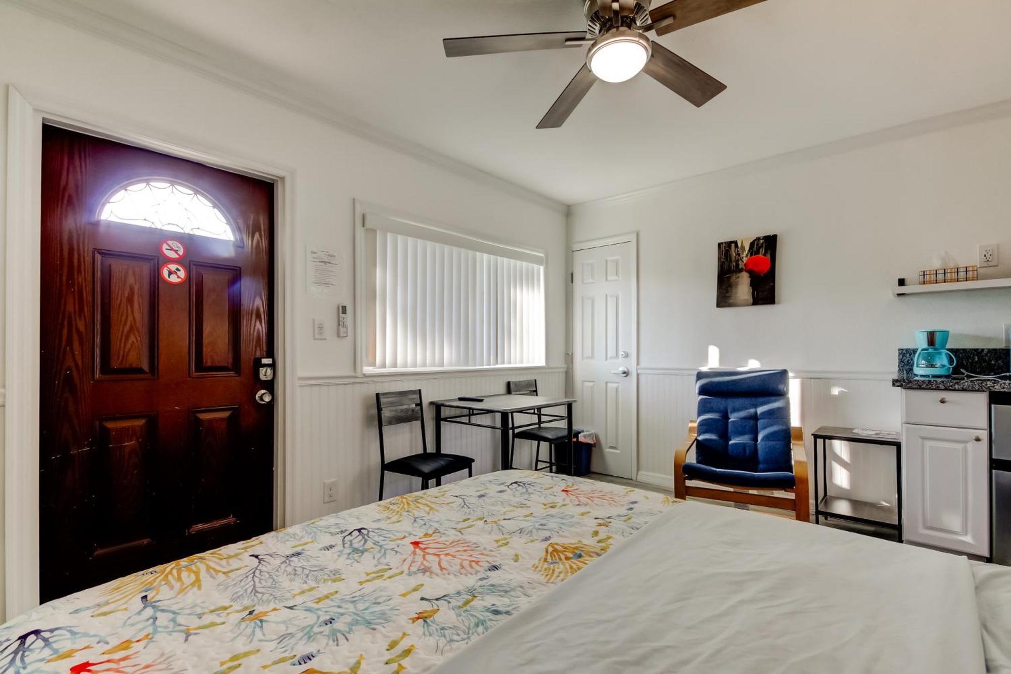 Carousel -redington Shores Motel 2*